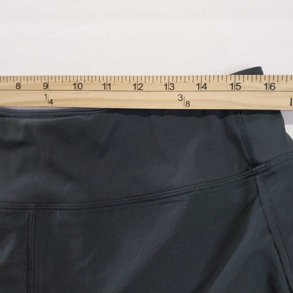 CRZ YOGA Women's Black Athletic Shorts - Picture 7 of 8